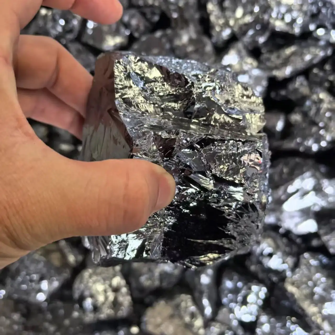 Silicon metal global supply and production